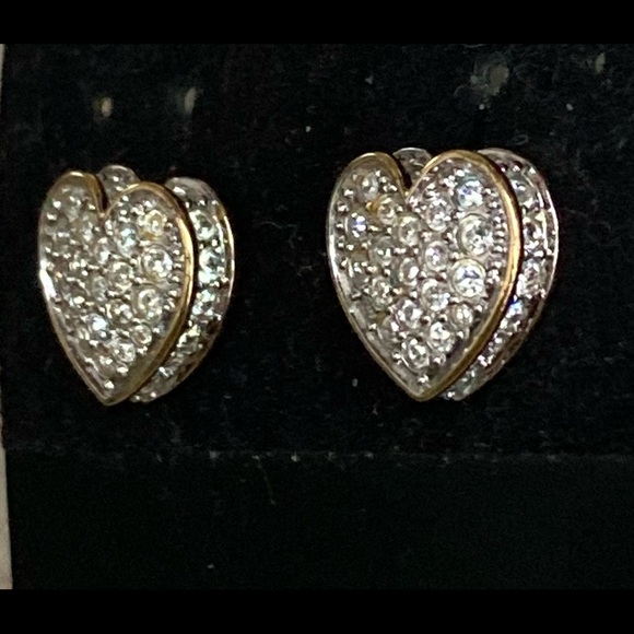 SWAROVSKI Signed Gold Tone Pavel Crystal Heart Earrings - Picture 9 of 15
